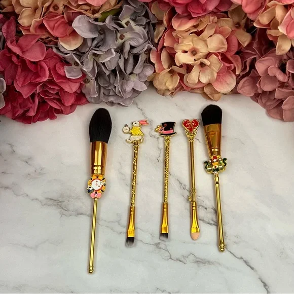 Alice in Wonderland Gold 5 Piece Makeup Brush Set - Picture 7 of 17